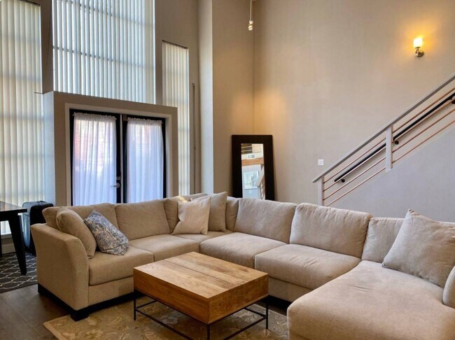 Building Photo - 311 4th St