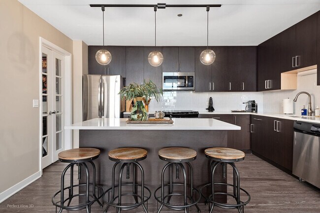 Building Photo - 45 E Chicago Ave