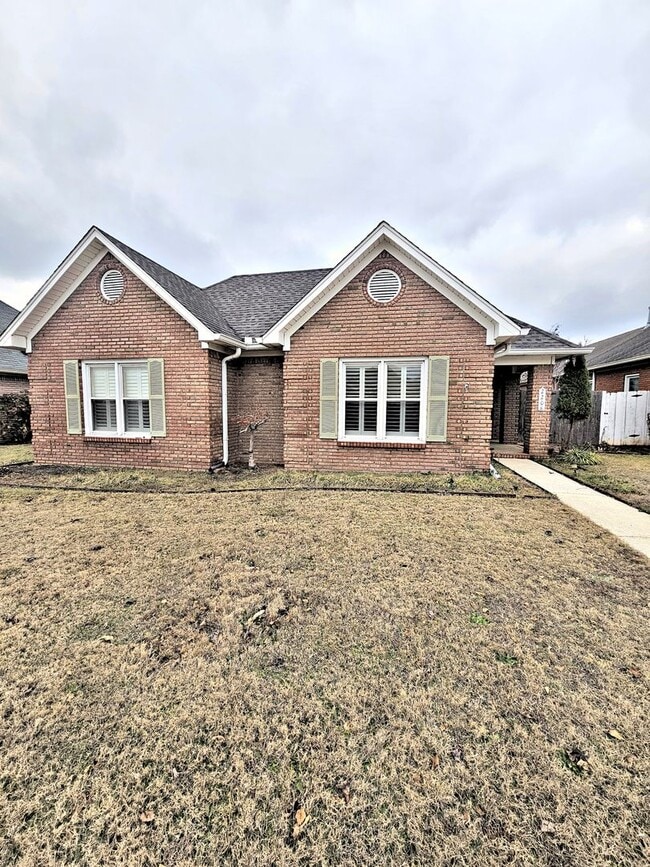 Primary Photo - HOUSE FOR RENT - DECATUR SE