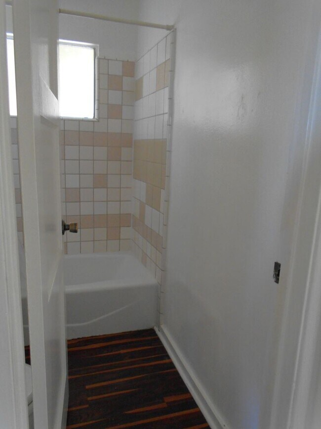 Building Photo - Seaview Ave. - 2082 Seaview Ave. Morro Bay...