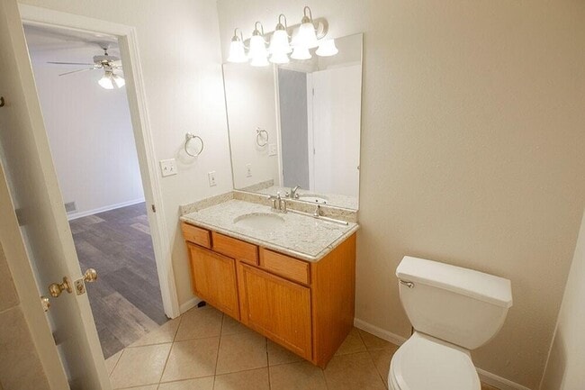 Building Photo - 1603 E Smiley Ln