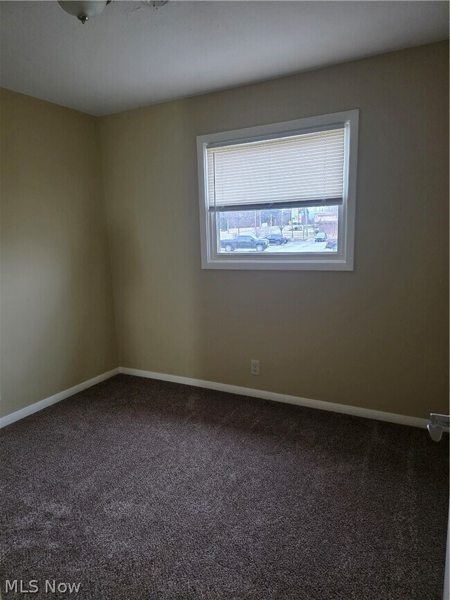 Building Photo - 9889 Johnnycake Ridge Rd