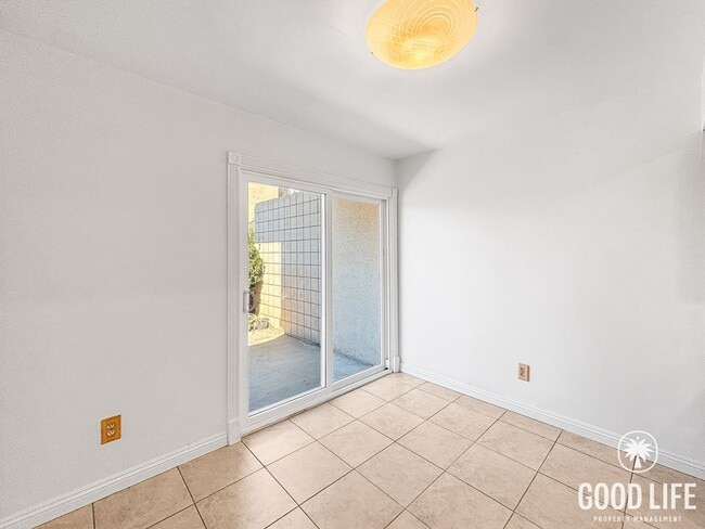 Building Photo - Charming 2BD/2BA Condo in El Cajon W/ A/C, W/D, Front/Back Patio, & Community Pool!