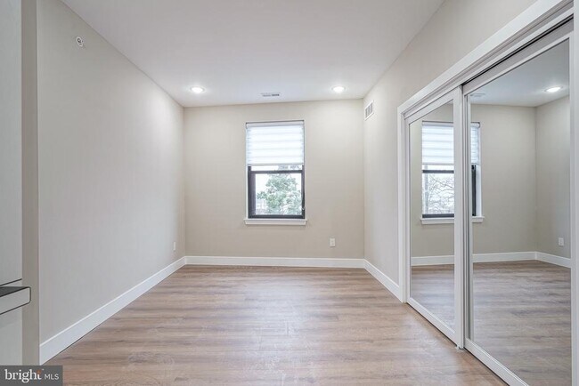 Building Photo - 4432 Wingate St