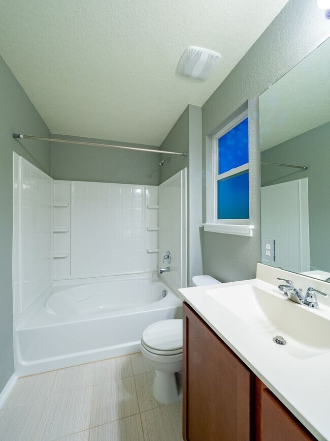Building Photo - 2056 Brandywine Dr