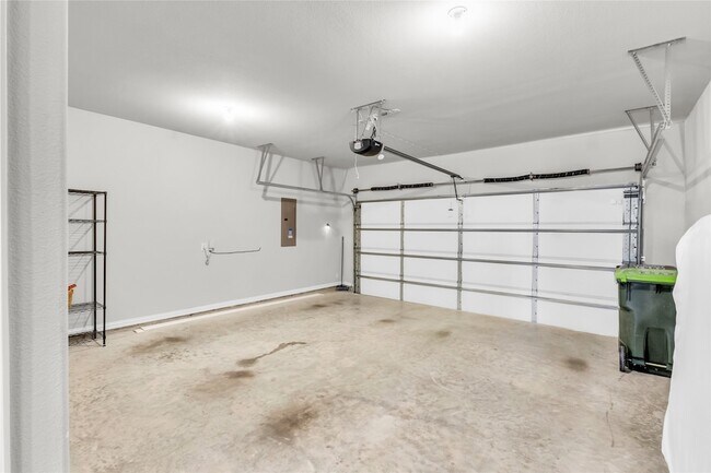 Building Photo - 2953 Galveston St