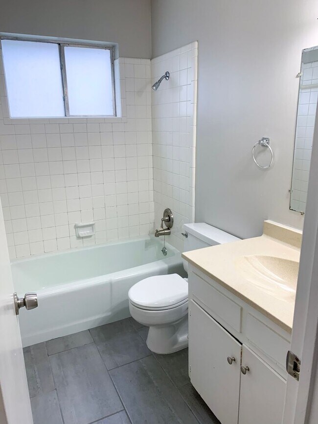 Building Photo - Great Home in North Austin!