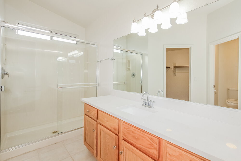 Building Photo - 14446 W Wendover Dr