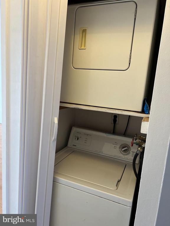 Building Photo - 9926 Haldeman Ave