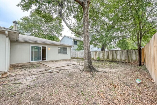 Building Photo - 28811 Stapleford St