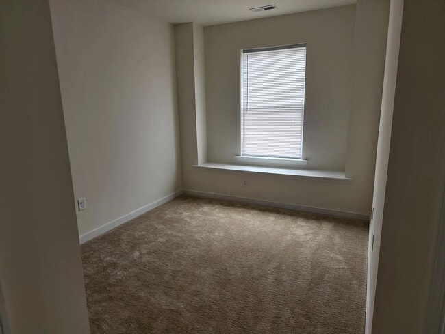 Building Photo - 12229 Dutch Elm Cir