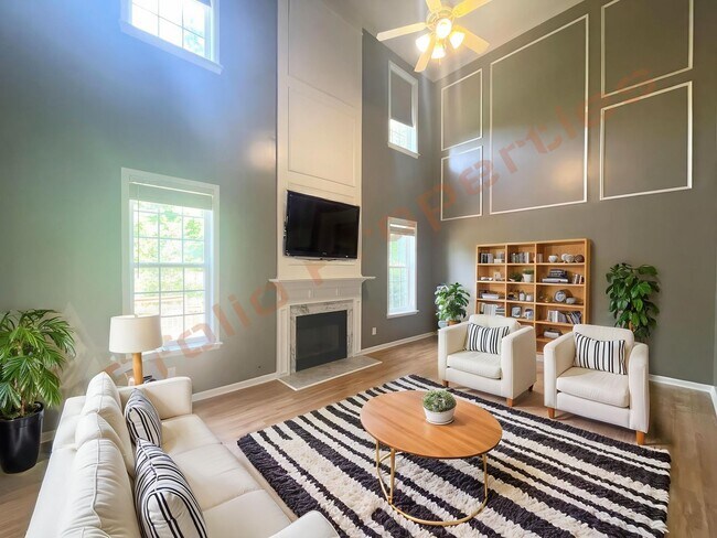 Building Photo - Lovely 4 Bedroom, 2.5 Bath Home w/ 2-Car G...