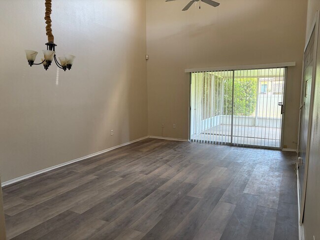 Building Photo - Nice 3 bedroom /2 bath 2 story townhome at Park Place at Meadows Woods in Orlando