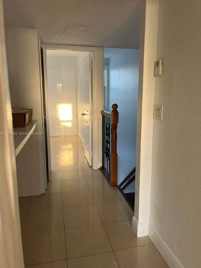 Building Photo - 1362 NW 24th Ave