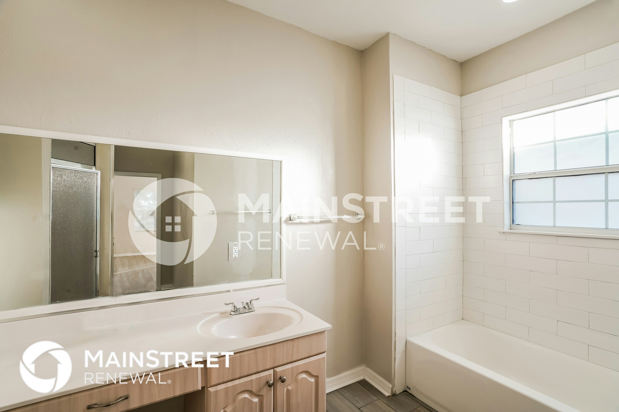 Building Photo - 4042 18th Ave S