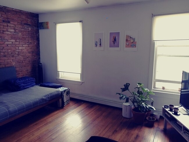 Building Photo - 23 Dartmouth St