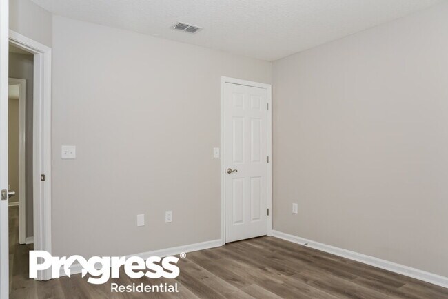 Building Photo - 6311 Devonhurst Dr