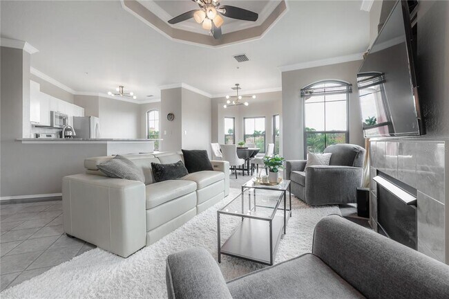 Building Photo - 2709 Via Cipriani