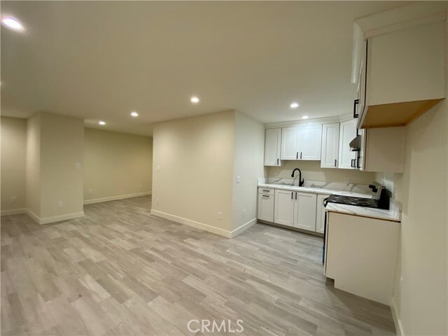 Building Photo - 653 W 24th St