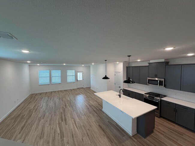 Building Photo - 8407 Tranquil Bay Ct