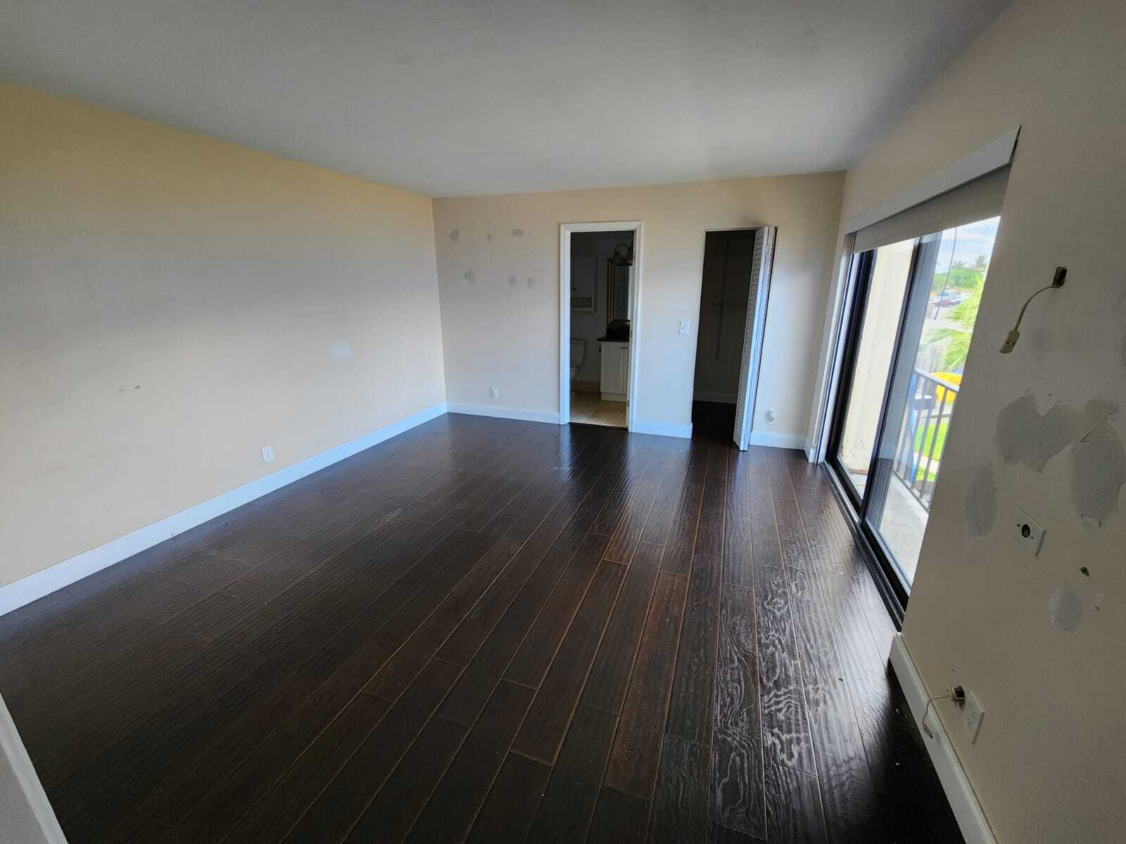 Building Photo - 2384 Waterside Dr