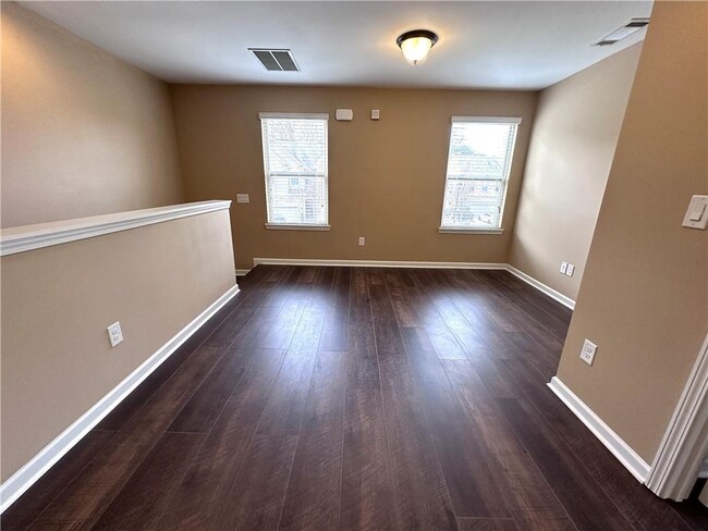 Building Photo - 2186 Hillview Dr NE