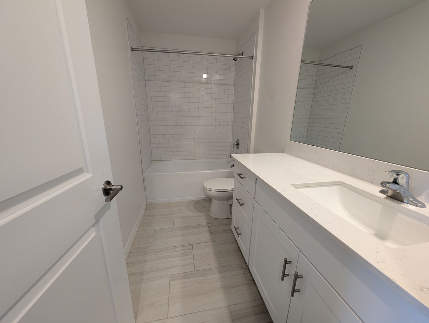 Building Photo - 34990 Gravelly Dr