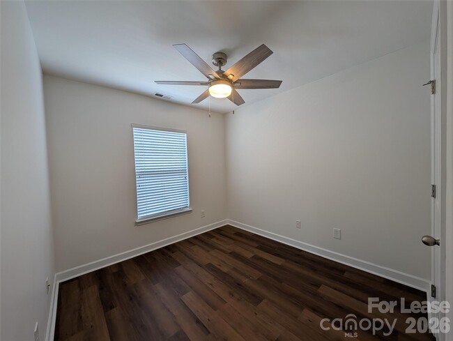 Building Photo - 5133 Prosperity Church Rd