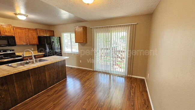 Building Photo - 3234 S Dudley St