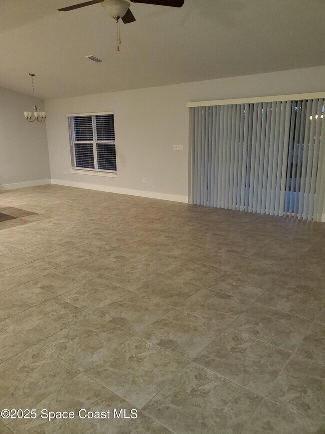 Building Photo - 126 Bud Hollow Dr