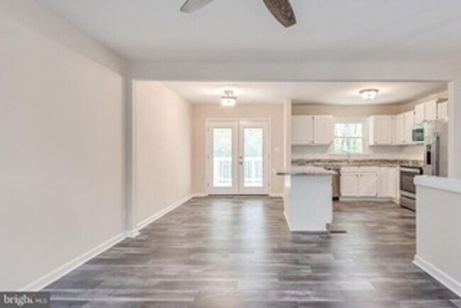 Building Photo - 4 Bed 3 Bath in Falmouth Fredericksburg