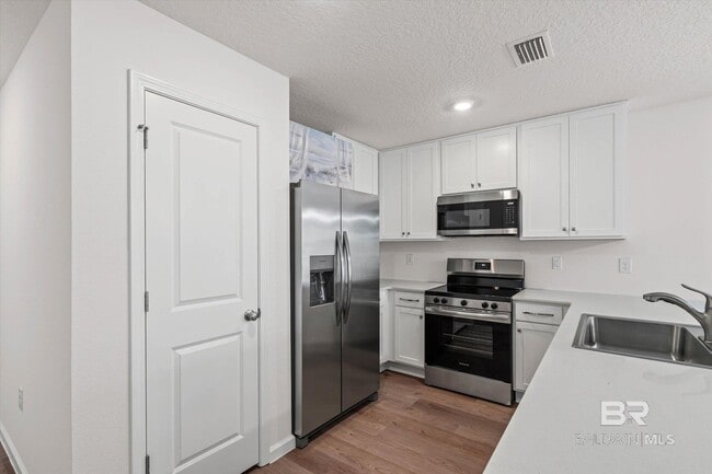 Building Photo - 15383 Furlong Lp