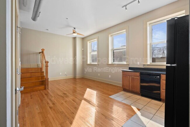 Building Photo - 4244 Chouteau Ave