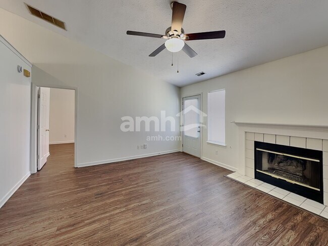 Building Photo - 2154 Meadow Glen Blvd