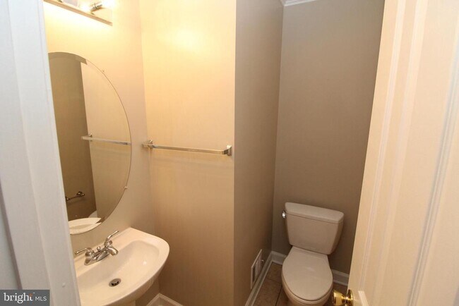 Building Photo - 12990 Pintail Rd