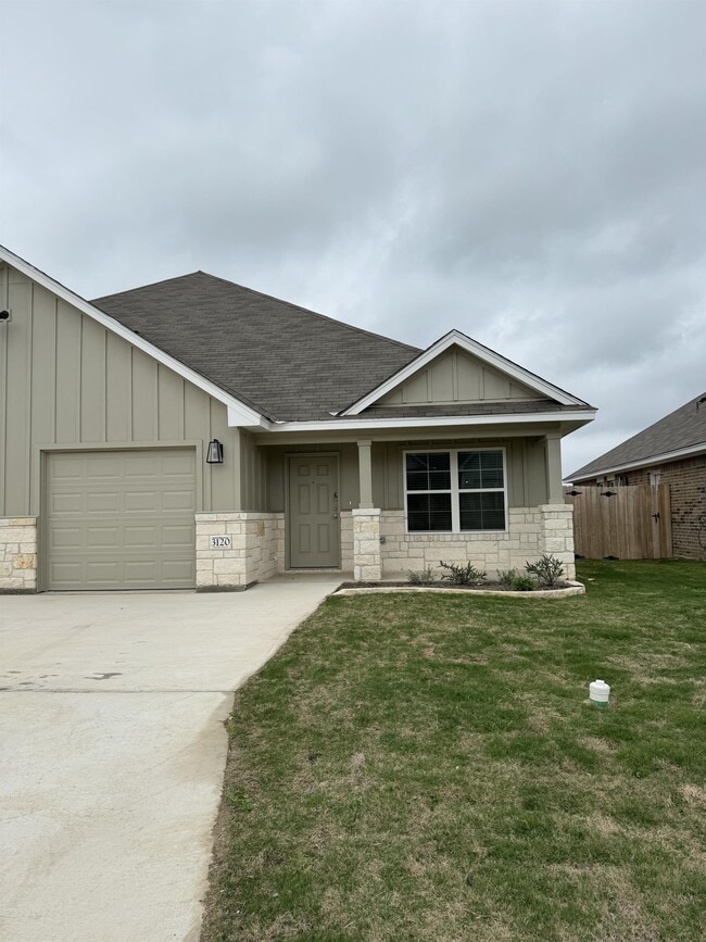 Building Photo - 3120 Wasilla Dr