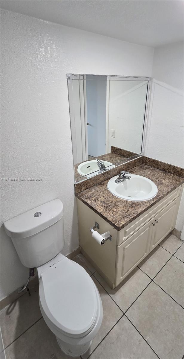 Building Photo - 10820 SW 200th Dr