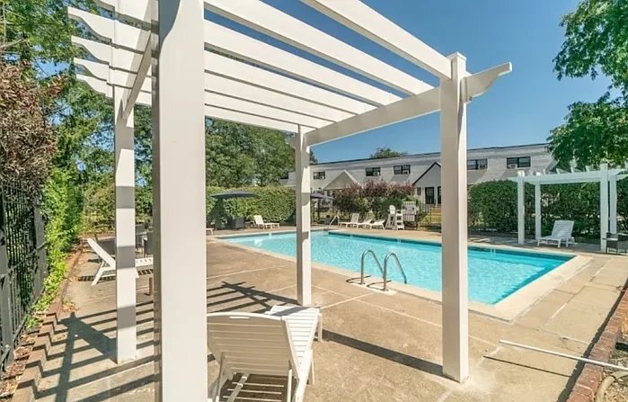 Building Photo - 7901 Roosevelt Blvd