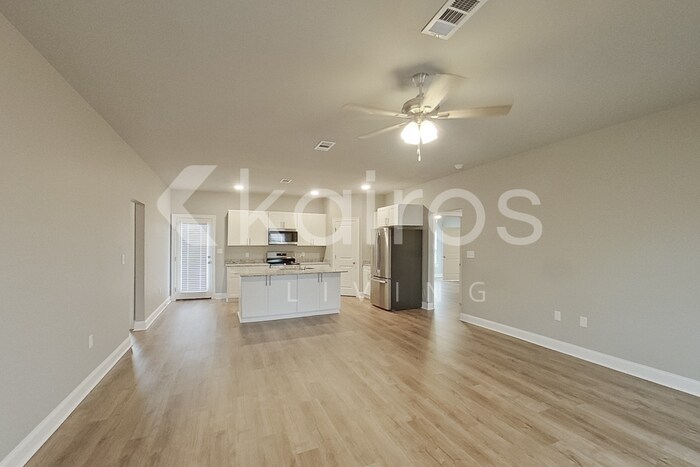 Building Photo - 13784 Willowmore Dr