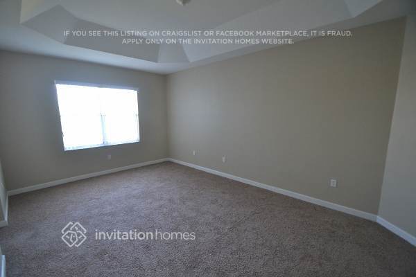 Building Photo - 1412 NE 40th Ave