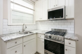 Building Photo - 84-88 N 7th St