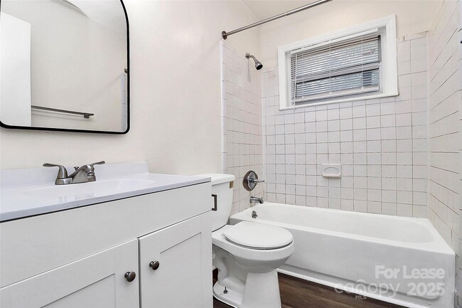 Building Photo - 4132 Blenhein Rd