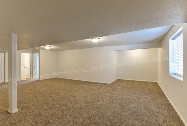 Building Photo - 1513 First Light Dr