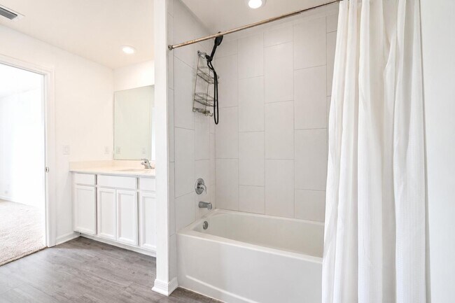 Building Photo - 5318 Imagination Dr