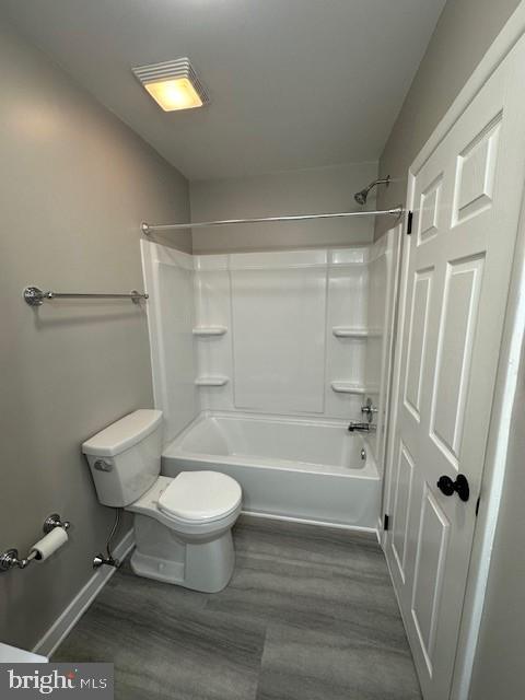 Building Photo - 1319 Valley Dr