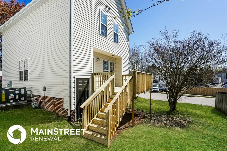 Building Photo - 4701 Windbreak Ln