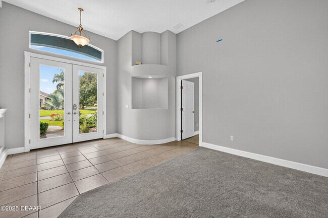 Building Photo - 1201 Hampstead Ln