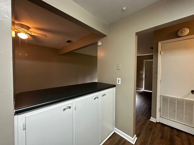 Building Photo - 1730 Atkamire Dr