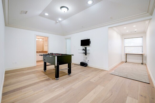 Building Photo - 14470 Summerleaf Ln