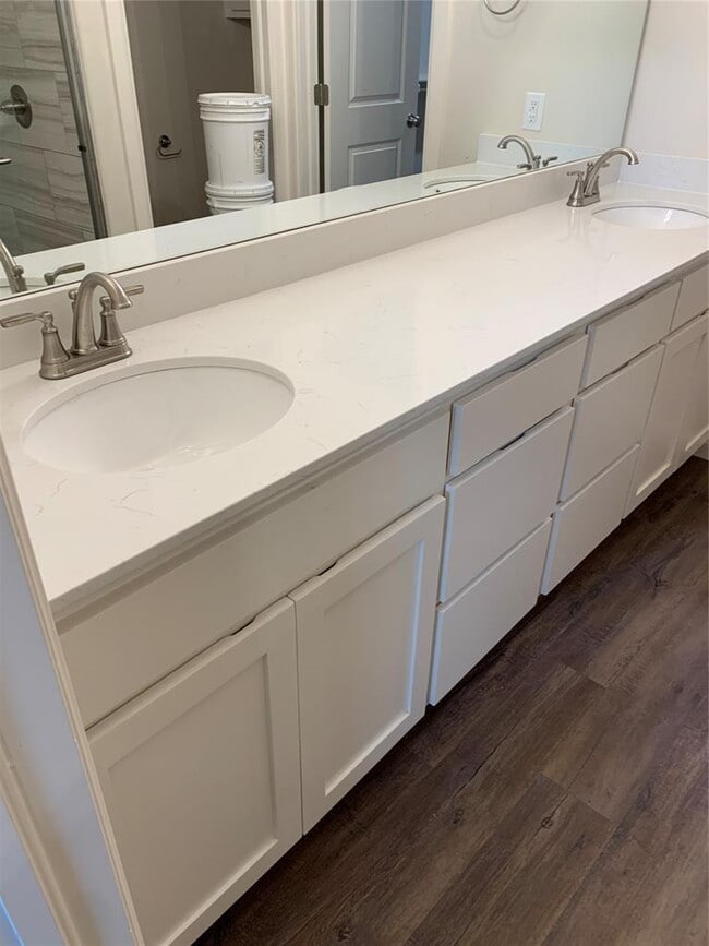 Building Photo - 3219 Enclave Pl